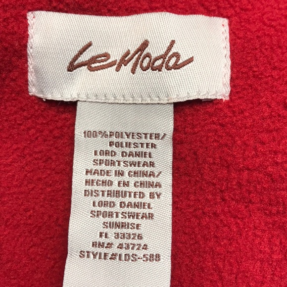 Red Fleece Vest - Picture 5 of 6